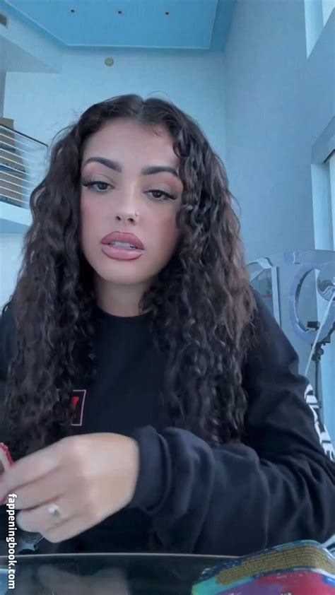 malu trevejo onlyfans